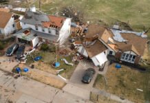 Tornados nos alcançam e matam pelo menos dez pessoas no Missouri tornados-nos-alcancam-e-matam-pelo-menos-dez-pessoas-no-missouri
