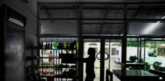 Cuba segue em grande parte sem energia após o colapso da rede elétrica cuba-segue-em-grande-parte-sem-energia-apos-o-colapso-da-rede-eletrica