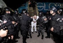 O juiz exige respostas do governo Trump em caso de deportação de venezuelanos o-juiz-exige-respostas-do-governo-trump-em-caso-de-deportacao-de-venezuelanos