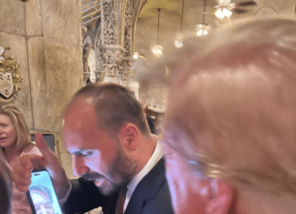 Os aliados de Lula chamam Eduardo Bolsonaro de “fuga” após a decisão de permanecer nos EUA os-aliados-de-lula-chamam-eduardo-bolsonaro-de-“fuga”-apos-a-decisao-de-permanecer-nos-eua