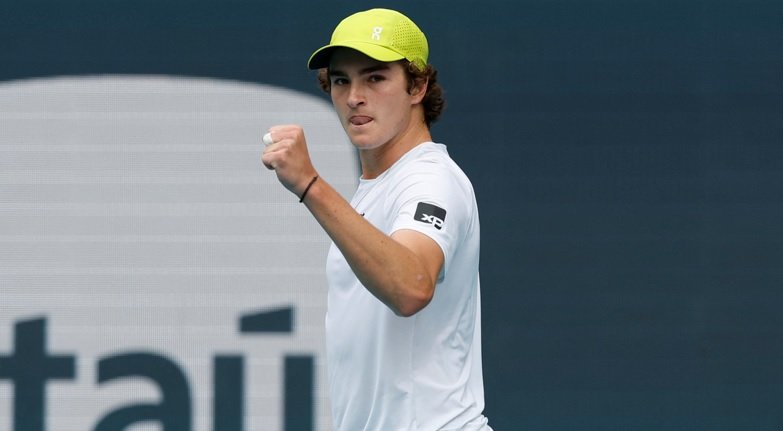João Fonseca Bate Ugo Humbert e Avanços no Miami Open joao-fonseca-bate-ugo-humbert-e-avancos-no-miami-open