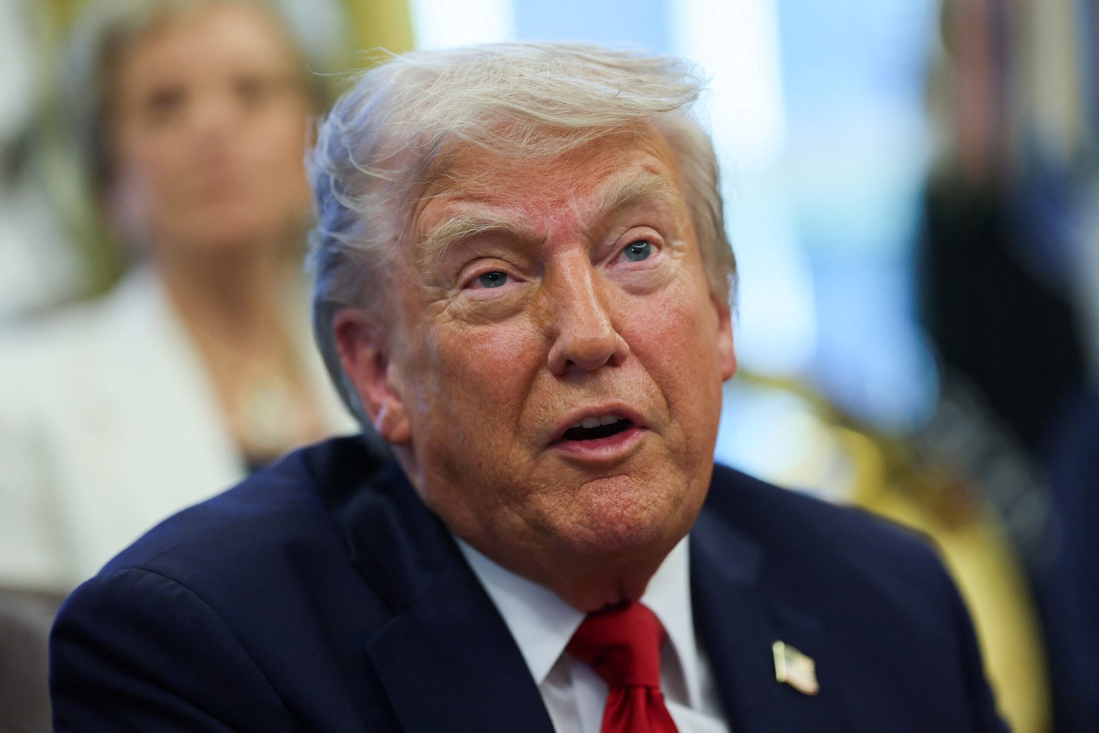 Trump diz que acredita que tem um acordo com Zelenskiy e Putin trump-diz-que-acredita-que-tem-um-acordo-com-zelenskiy-e-putin