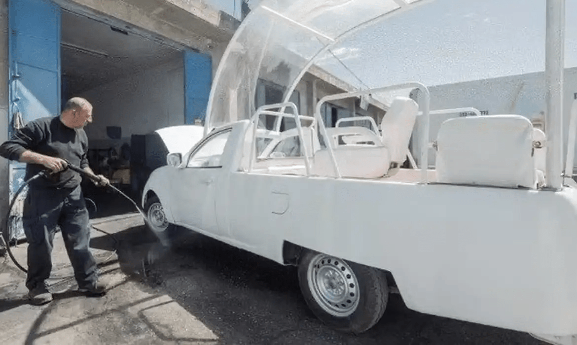 PapaMobile será transformado em uma unidade de saúde para crianças em Gaza papamobile-sera-transformado-em-uma-unidade-de-saude-para-criancas-em-gaza