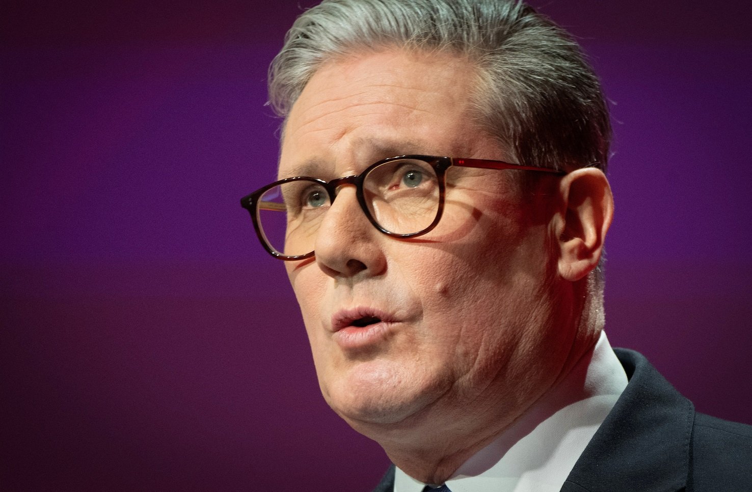 Reino Unido planeja restringir vistos e acabar com o “mercado livre” em imigração reino-unido-planeja-restringir-vistos-e-acabar-com-o-“mercado-livre”-em-imigracao